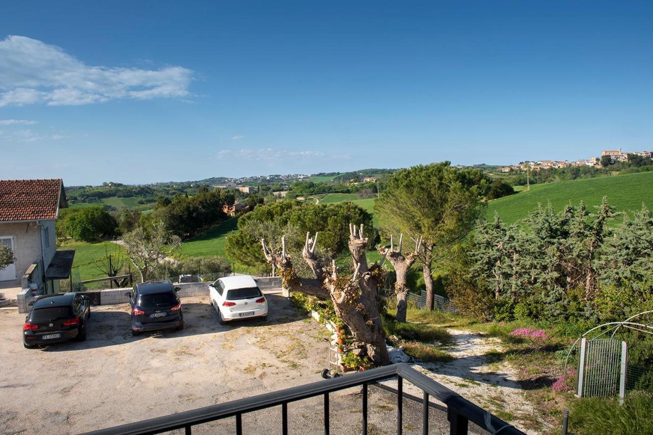 A11 - Varano, Delizioso Trilocale Con Giardino Ανκόνα Εξωτερικό φωτογραφία